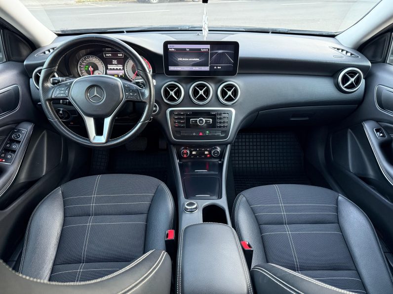 
								MERCEDES – BENZ. A CLASS / CUTIE AUTOMATA / NAVIGATIE ANDROID CARPLAY / FARURI BI-XENON full									
