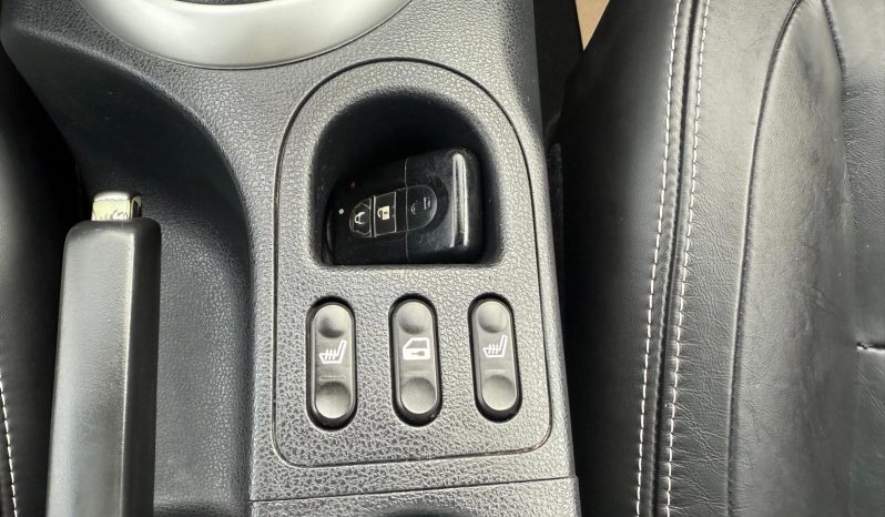 
								NISSAN QASHQAI / 2012 / 7 LOCURI full									