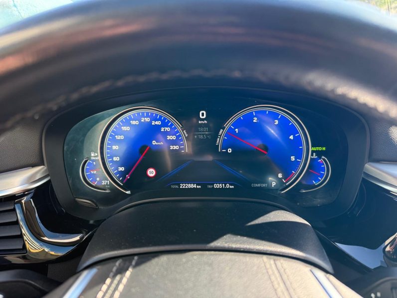 
								BMW SERIA 5 LUXURY / HARMAN-KARDON / CUTIE AUTOMATA full									