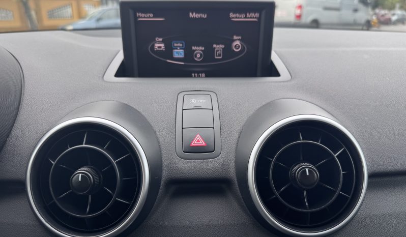 
								AUDI A1 SPORTBACK 1,6 TDI AMBIENTE / CLIMATRONIC / NAVIGATIE full									
