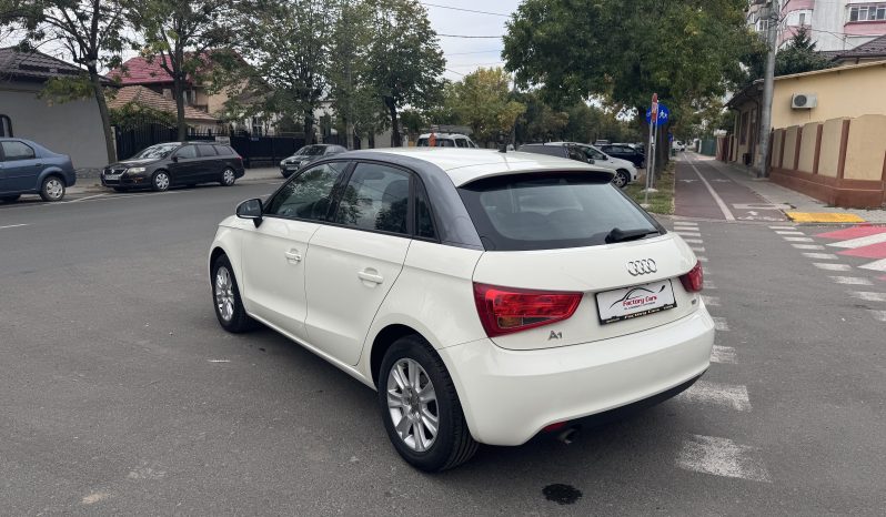 
								AUDI A1 SPORTBACK 1,6 TDI AMBIENTE / CLIMATRONIC / NAVIGATIE full									