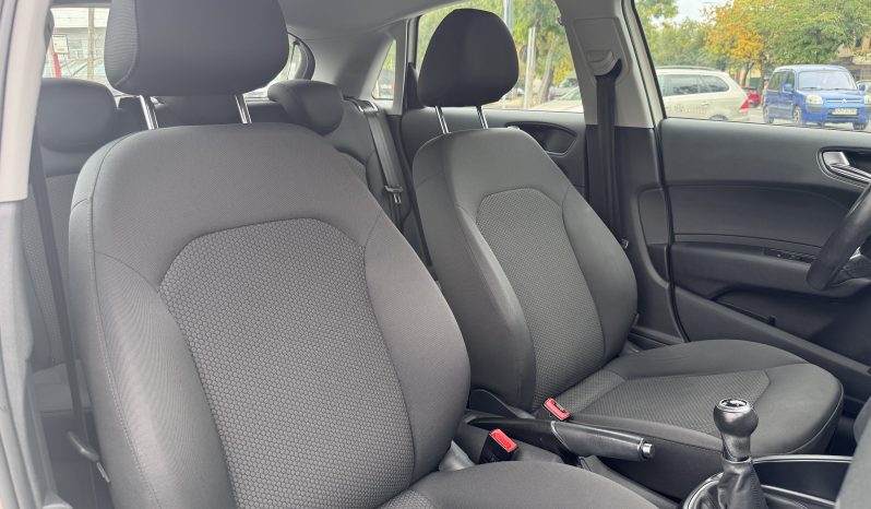 
								AUDI A1 SPORTBACK 1,6 TDI AMBIENTE / CLIMATRONIC / NAVIGATIE full									