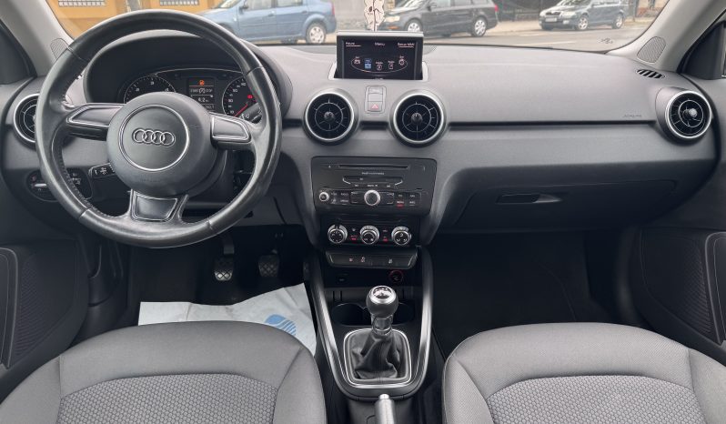
								AUDI A1 SPORTBACK 1,6 TDI AMBIENTE / CLIMATRONIC / NAVIGATIE full									