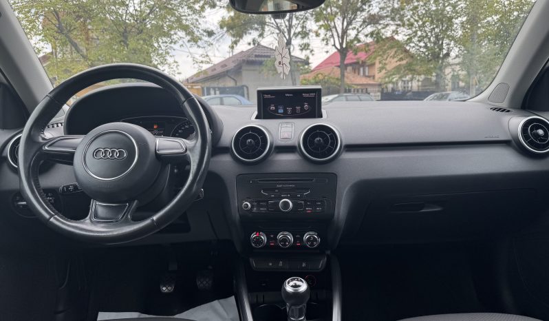 
								AUDI A1 SPORTBACK 1,6 TDI AMBIENTE / CLIMATRONIC / NAVIGATIE full									