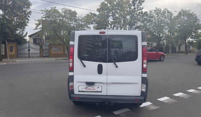 
								RENAULT TRAFIC / AN 2013 / AER CONDITIONAT full									