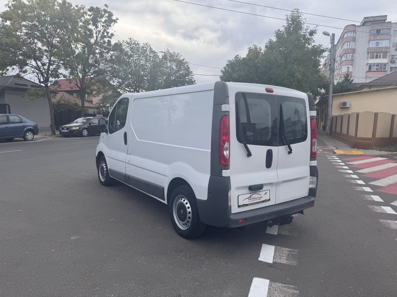 
								RENAULT TRAFIC / AN 2013 / AER CONDITIONAT full									