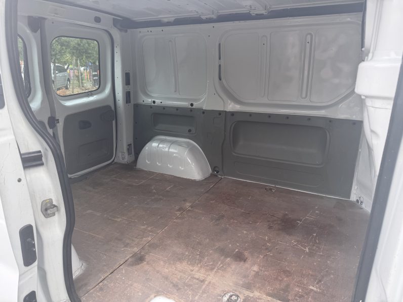 
								RENAULT TRAFIC / AN 2013 / AER CONDITIONAT full									