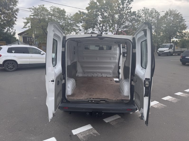 
								RENAULT TRAFIC / AN 2013 / AER CONDITIONAT full									
