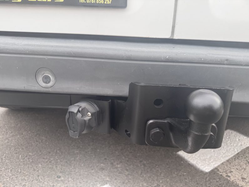 
								RENAULT TRAFIC / AN 2013 / AER CONDITIONAT full									