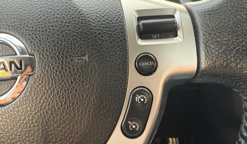 
								NISSAN QASHQAI / 2012 / 7 LOCURI full									