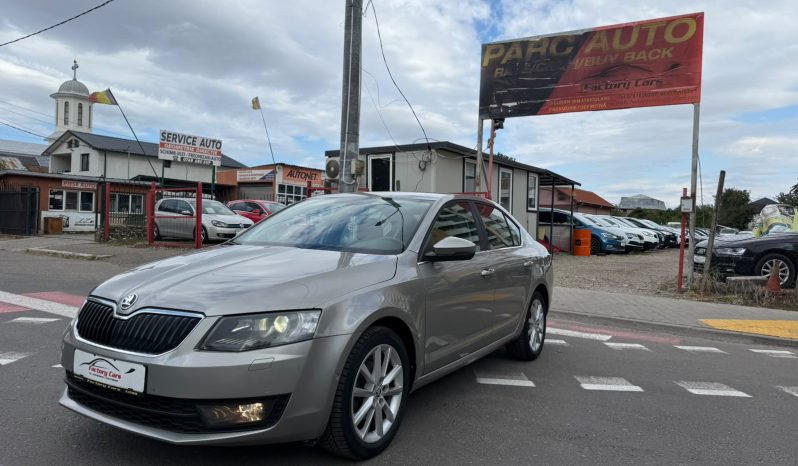 
								SKODA OCTAVIA / KEYLESS ENTRY&GO / BI-XENON / SISTEM AUDIO CANTON full									