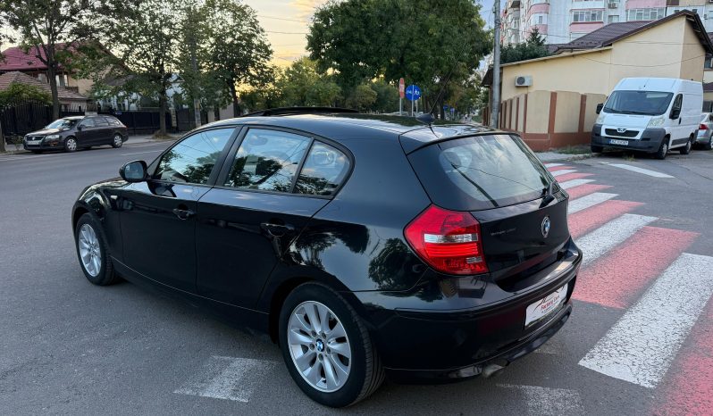 
								BMW SERIA 1 / AN 2010 / NAVIGATIE / FARURI BI-XENON full									