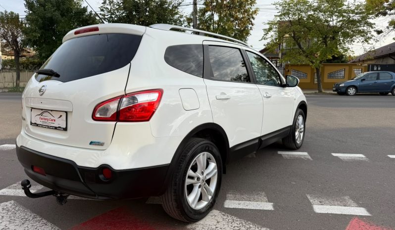 
								NISSAN QASHQAI / 2012 / 7 LOCURI full									