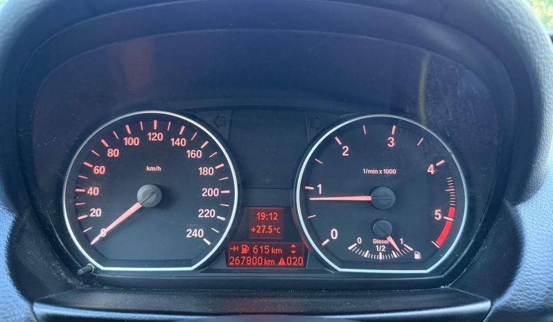 
								BMW SERIA 1 / AN 2010 / NAVIGATIE / FARURI BI-XENON full									