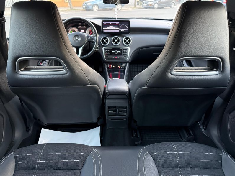 
								MERCEDES – BENZ. A CLASS / CUTIE AUTOMATA / NAVIGATIE ANDROID CARPLAY / FARURI BI-XENON full									