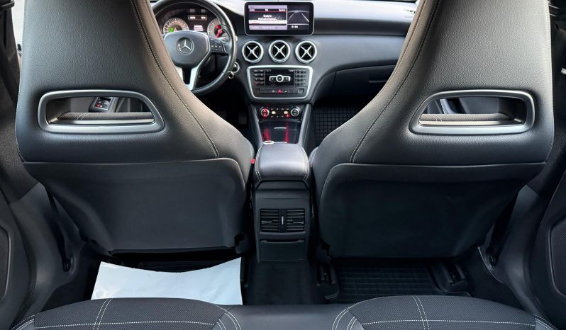 
								MERCEDES – BENZ. A CLASS / CUTIE AUTOMATA / NAVIGATIE ANDROID CARPLAY / FARURI BI-XENON full									