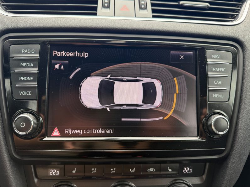 
								SKODA OCTAVIA / KEYLESS ENTRY&GO / BI-XENON / SISTEM AUDIO CANTON full									