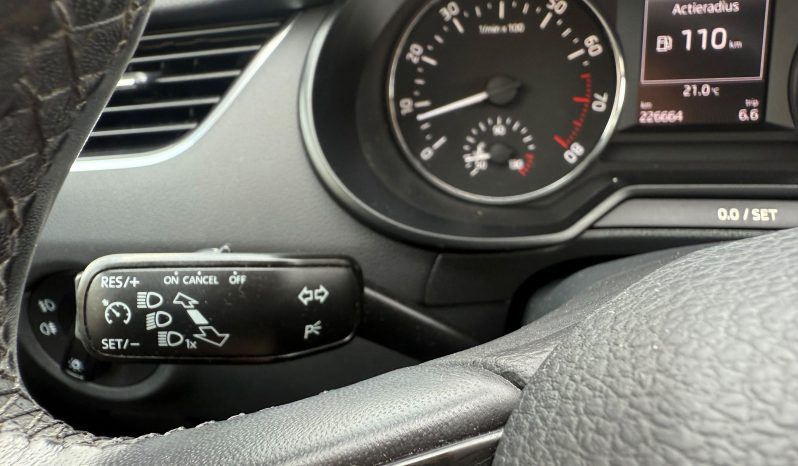 
								SKODA OCTAVIA / KEYLESS ENTRY&GO / BI-XENON / SISTEM AUDIO CANTON full									