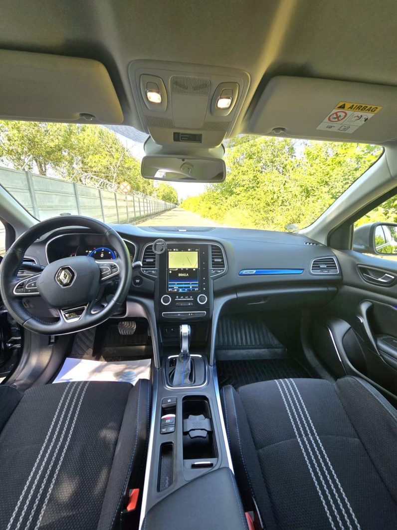 
								RENAULT CLIO full									
