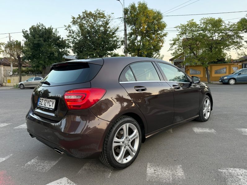 
								MERCEDES – BENZ. A CLASS / CUTIE AUTOMATA / NAVIGATIE ANDROID CARPLAY / FARURI BI-XENON full									