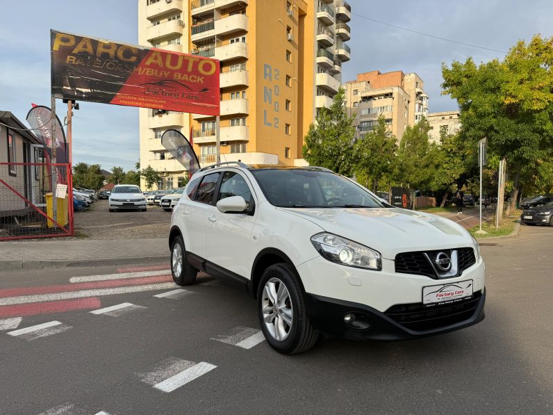 
								NISSAN QASHQAI / 2012 / 7 LOCURI full									
