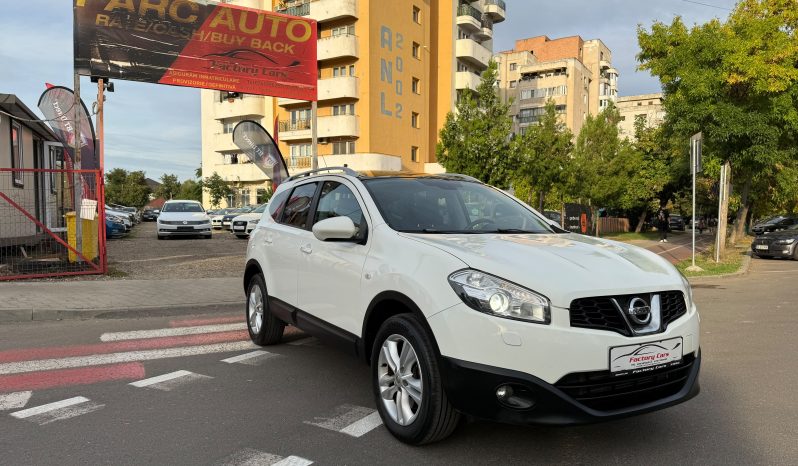 
								NISSAN QASHQAI / 2012 / 7 LOCURI full									