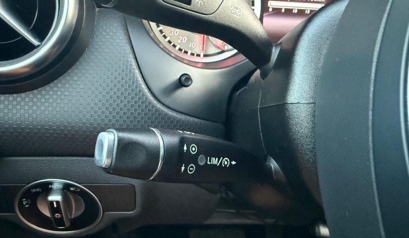 
								MERCEDES – BENZ. A CLASS / CUTIE AUTOMATA / NAVIGATIE ANDROID CARPLAY / FARURI BI-XENON full									