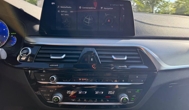 
								BMW SERIA 5 LUXURY / HARMAN-KARDON / CUTIE AUTOMATA full									