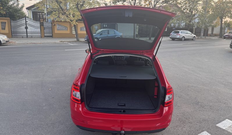 
								SKODA OCTAVIA JOY / AN 2016 / 1,6 D / EURO 6 / CUTIE AUTOMATA full									