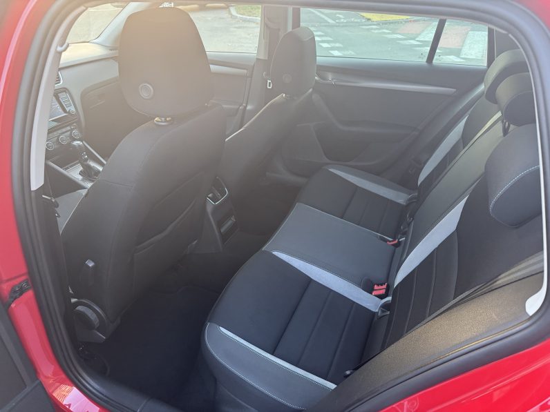 
								SKODA OCTAVIA JOY / AN 2016 / 1,6 D / EURO 6 / CUTIE AUTOMATA full									