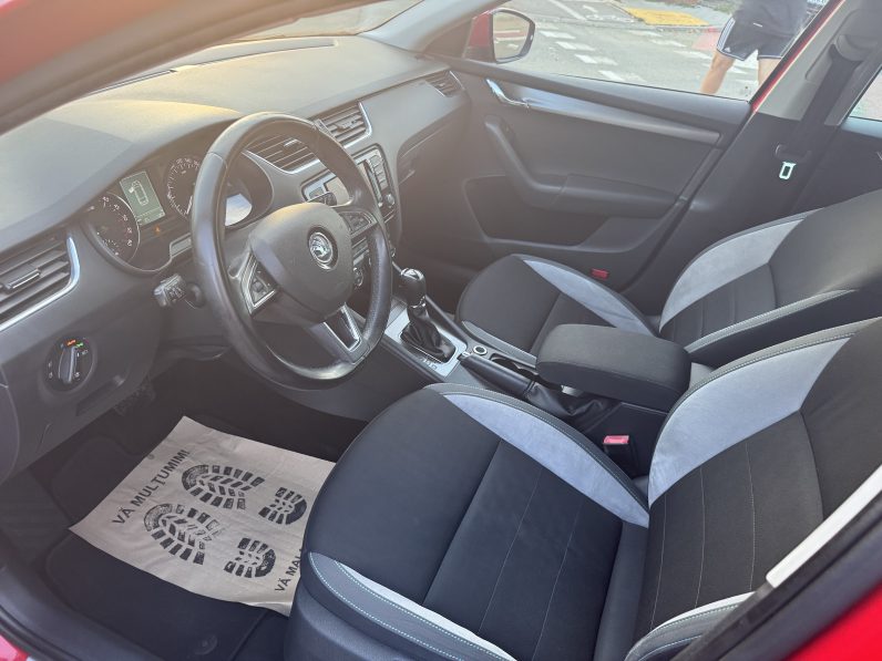 
								SKODA OCTAVIA JOY / AN 2016 / 1,6 D / EURO 6 / CUTIE AUTOMATA full									