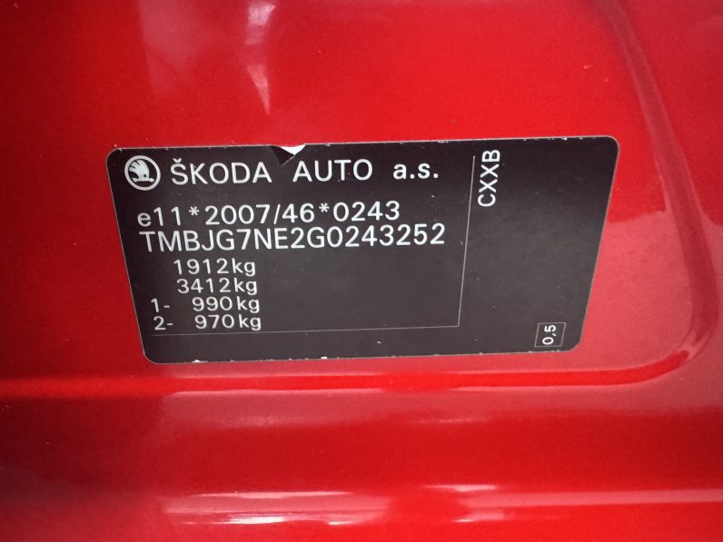 
								SKODA OCTAVIA JOY / AN 2016 / 1,6 D / EURO 6 / CUTIE AUTOMATA full									