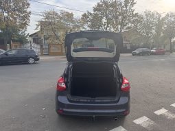 FORD FOCUS TITANIUM / 1,6 BENZINA / NAVIGATIE CARPLAY