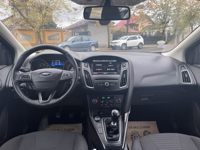 
								FORD FOCUS TITANIUM / 2015 / 1,6 DIESEL full									