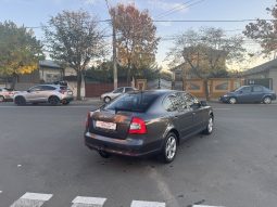 SKODA OCTAVIA BERLINA ELEGANCE / 1,4 BENZINA / 2012