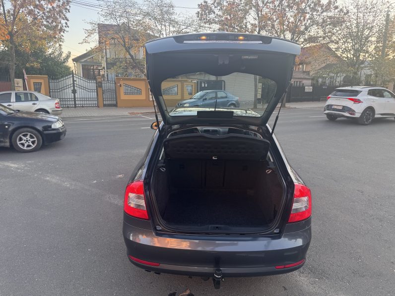 
								SKODA OCTAVIA BERLINA ELEGANCE / 1,4 BENZINA / 2012 full									