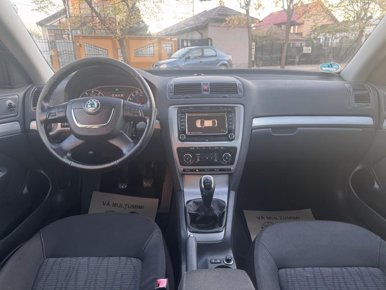 
								SKODA OCTAVIA BERLINA ELEGANCE / 1,4 BENZINA / 2012 full									