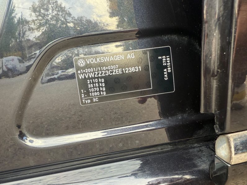 
								VW PASSAT HIGHLINE / AN 2014 / CUTIE AUTOMATA / BENZINA full									