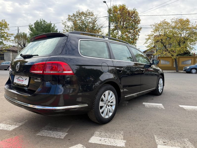 
								VW PASSAT HIGHLINE / AN 2014 / CUTIE AUTOMATA / BENZINA full									