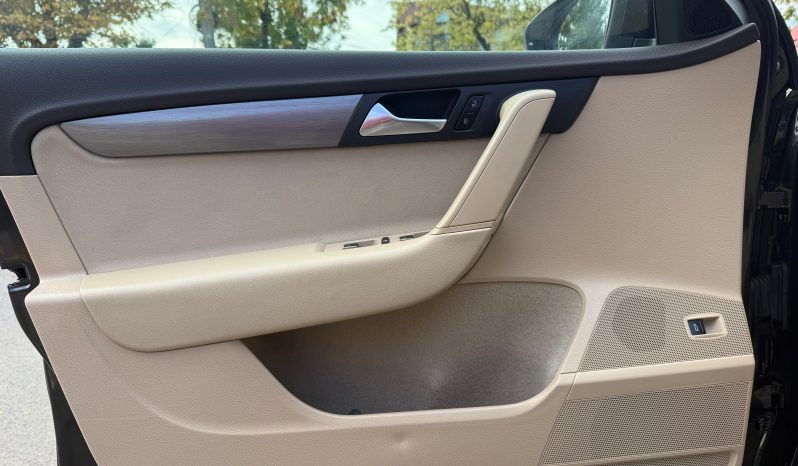 
								VW PASSAT HIGHLINE / AN 2014 / CUTIE AUTOMATA / BENZINA full									